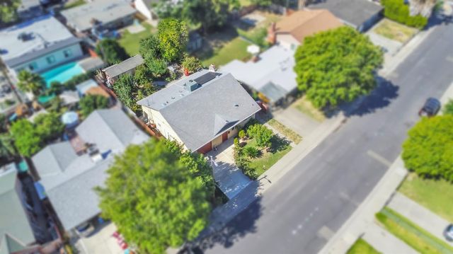 945 Sharian St, West Sacramento, CA 95605