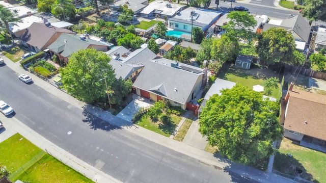 945 Sharian St, West Sacramento, CA 95605