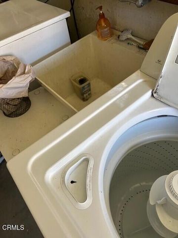 2484 Fernwood Drive, Ventura, CA 93001