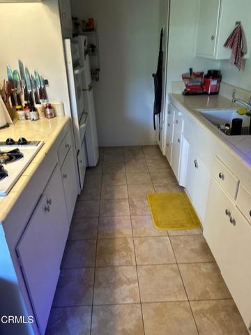 2484 Fernwood Drive, Ventura, CA 93001