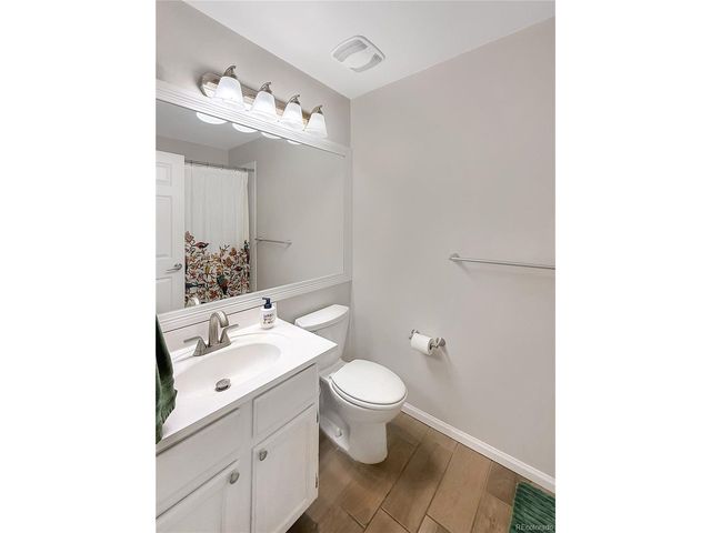 935 Brittany Way, Highlands Ranch, CO 80126