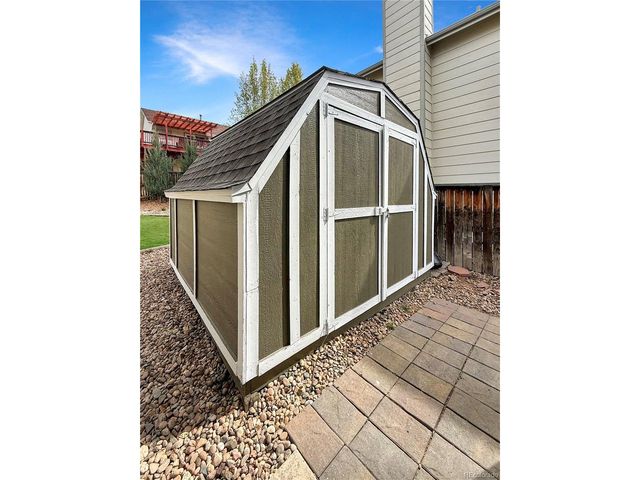 935 Brittany Way, Highlands Ranch, CO 80126