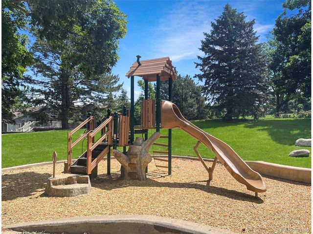 935 Brittany Way, Highlands Ranch, CO 80126