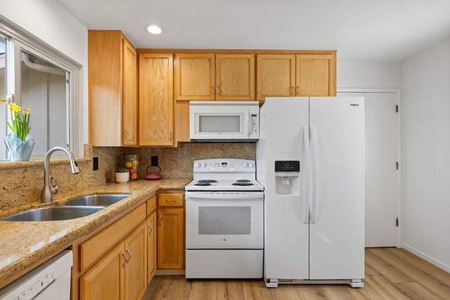 691 Fernwood Avenue, Monterey, CA 93940