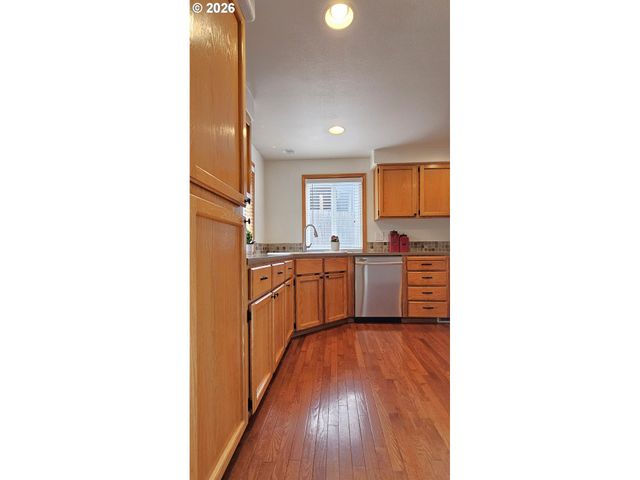 841 12TH St, Lafayette, OR 97127