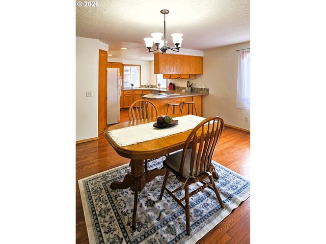 841 12TH St, Lafayette, OR 97127