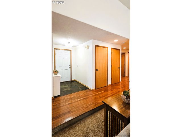 841 12TH St, Lafayette, OR 97127