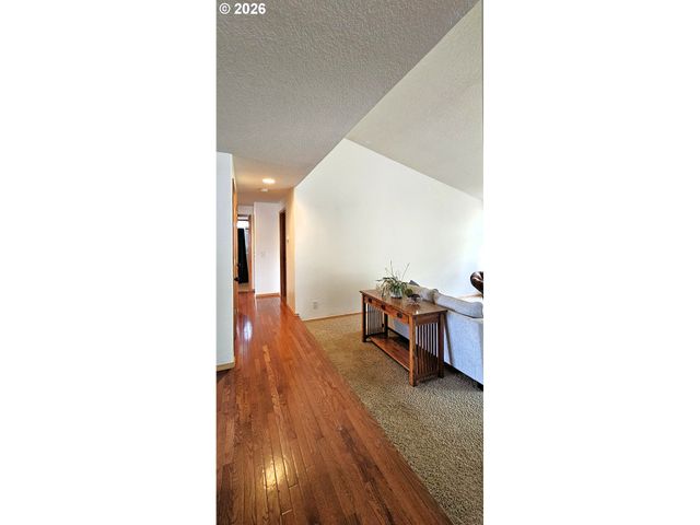 841 12TH St, Lafayette, OR 97127