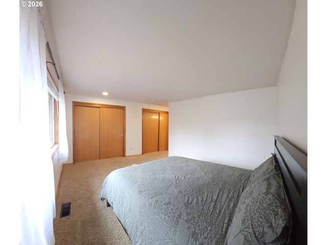 841 12TH St, Lafayette, OR 97127