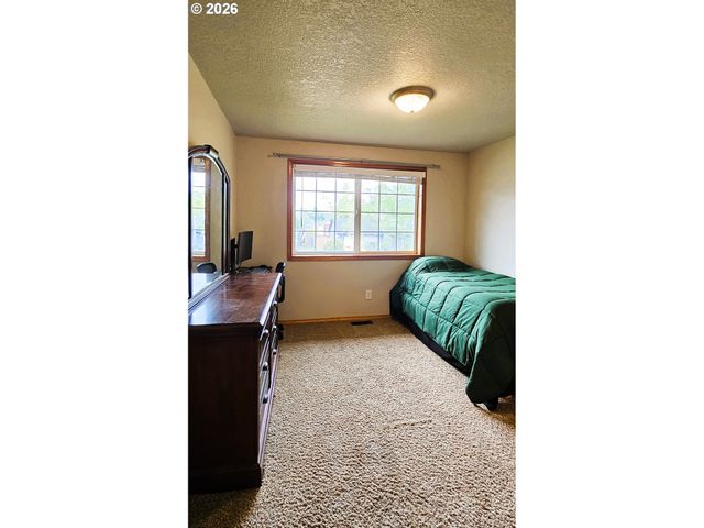 841 12TH St, Lafayette, OR 97127
