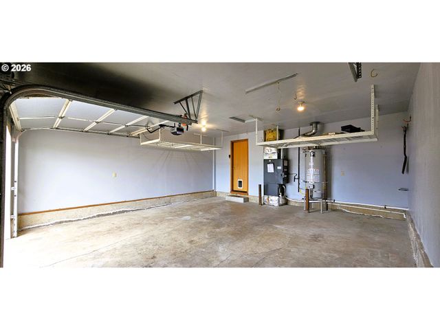 841 12TH St, Lafayette, OR 97127