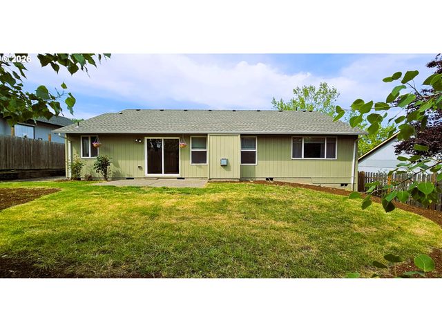 841 12TH St, Lafayette, OR 97127