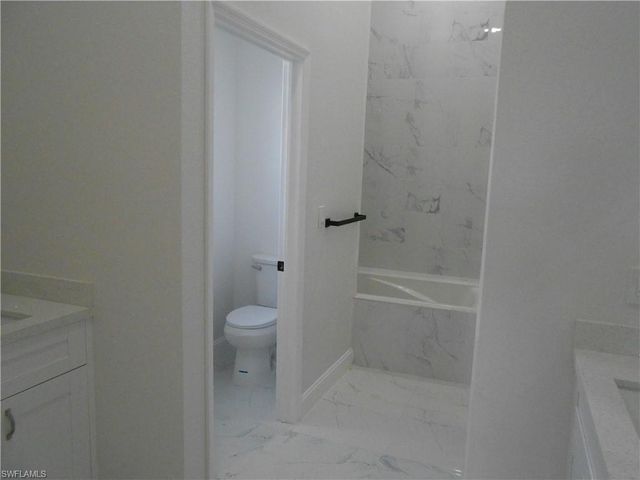 2809 55th ST W, Lehigh Acres, FL 33971