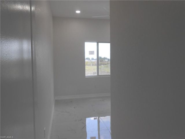 2809 55th ST W, Lehigh Acres, FL 33971