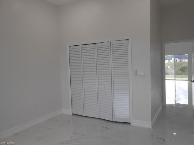 2809 55th ST W, Lehigh Acres, FL 33971