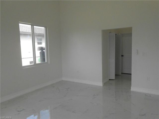 2809 55th ST W, Lehigh Acres, FL 33971
