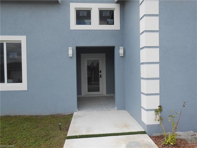 2809 55th ST W, Lehigh Acres, FL 33971