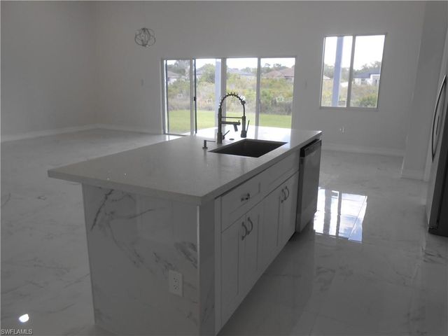 2809 55th ST W, Lehigh Acres, FL 33971