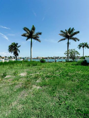 17043 DOLPHIN DRIVE, North Redington Beach, FL 33708