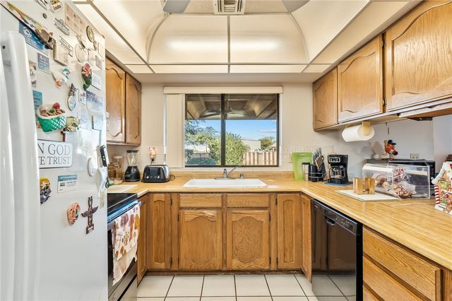 2460 E Gosiute Road, Fort Mohave, AZ 86426