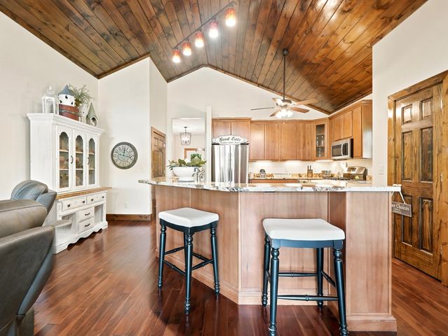 474 Seneca Way, Ellijay, GA 30540