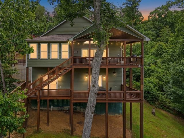 474 Seneca Way, Ellijay, GA 30540