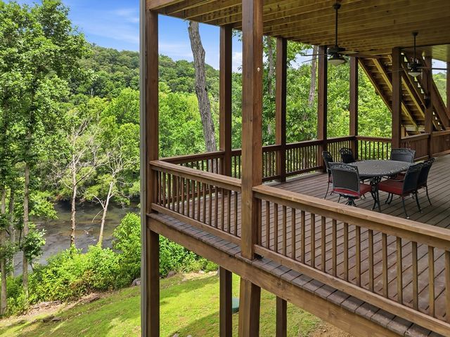 474 Seneca Way, Ellijay, GA 30540