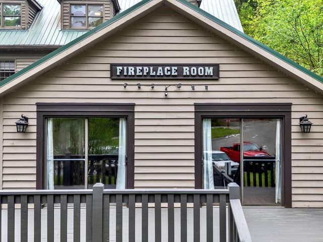 474 Seneca Way, Ellijay, GA 30540
