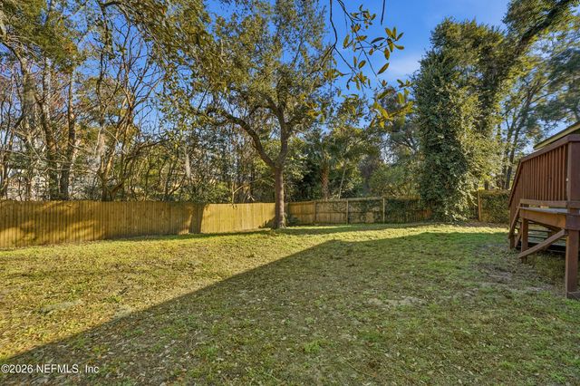 3959 ST ISABEL Drive E, Jacksonville, FL 32277