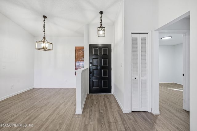 3959 ST ISABEL Drive E, Jacksonville, FL 32277