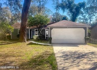 3959 ST ISABEL Drive E, Jacksonville, FL 32277