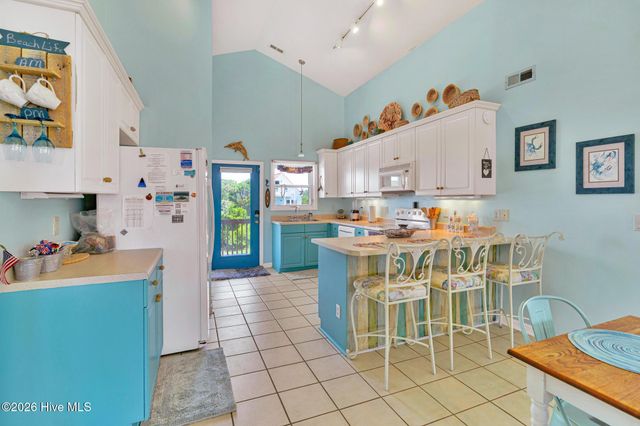 108 W Dolphin Drive, Oak Island, NC 28465