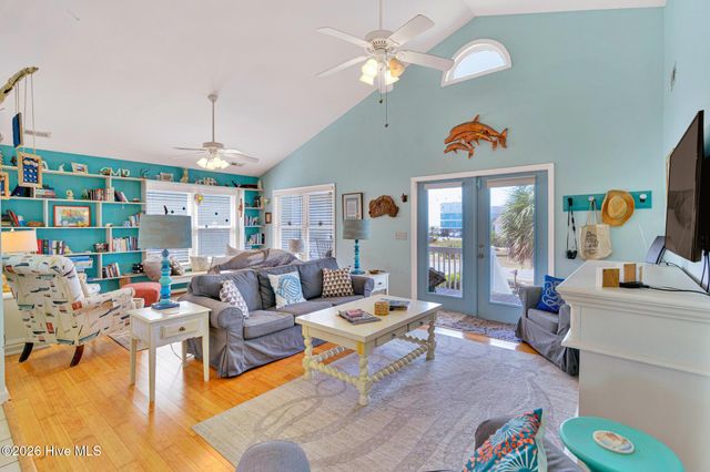 108 W Dolphin Drive, Oak Island, NC 28465