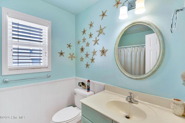 108 W Dolphin Drive, Oak Island, NC 28465