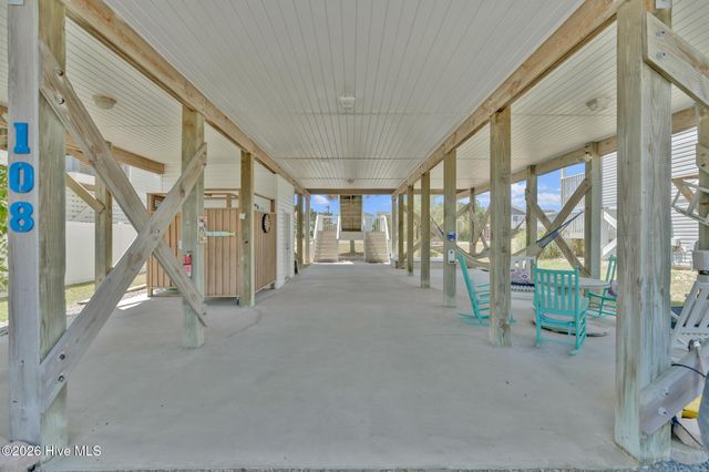 108 W Dolphin Drive, Oak Island, NC 28465