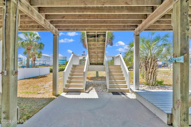 108 W Dolphin Drive, Oak Island, NC 28465