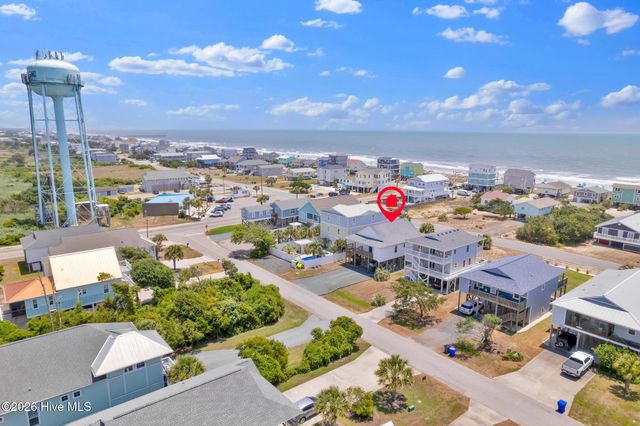 108 W Dolphin Drive, Oak Island, NC 28465