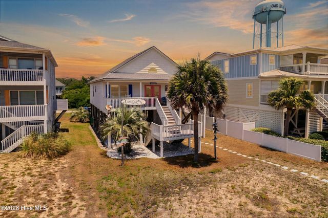 108 W Dolphin Drive, Oak Island, NC 28465