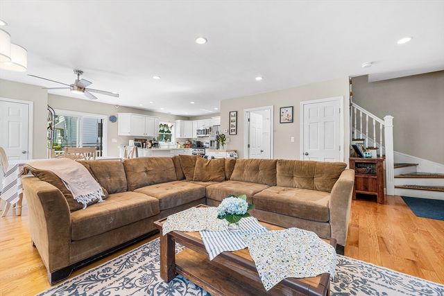 19 Laconia Ave, Saugus, MA 01906