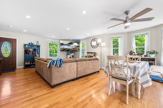 19 Laconia Ave, Saugus, MA 01906