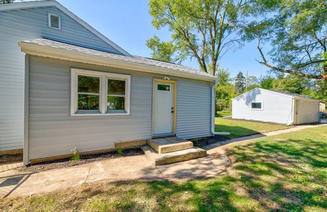 2230 W Neil PLACE, Milwaukee, WI 53209