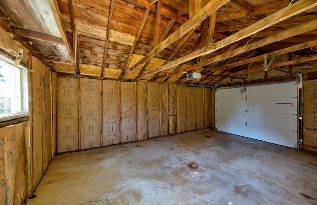 2230 W Neil PLACE, Milwaukee, WI 53209