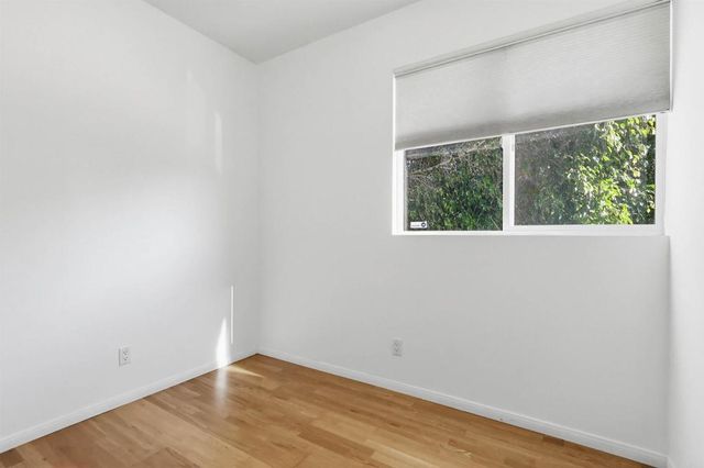 1542 W 17th Street, Los Angeles, CA 90006