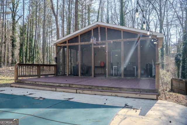 437 Sweetgum Drive, Woodstock, GA 30188