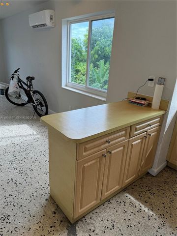 1861 NW 19th St 4, Miami, FL 33125