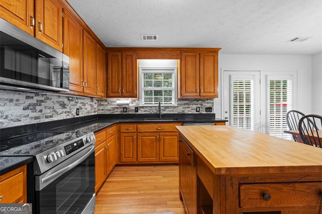 615 Peach Street, Manchester, GA 31816