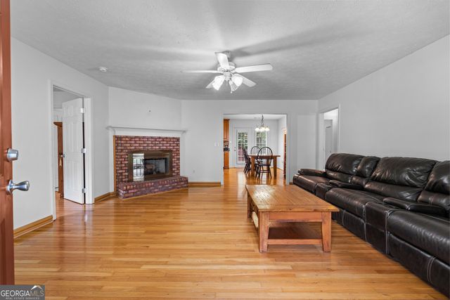 615 Peach Street, Manchester, GA 31816