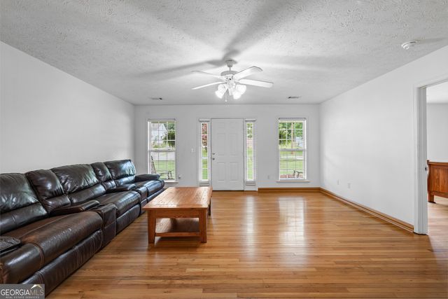 615 Peach Street, Manchester, GA 31816