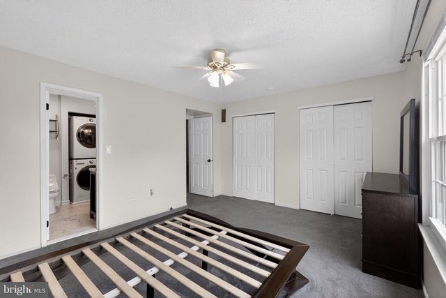 19 APPLEWOOD CT, Horsham, PA 19044
