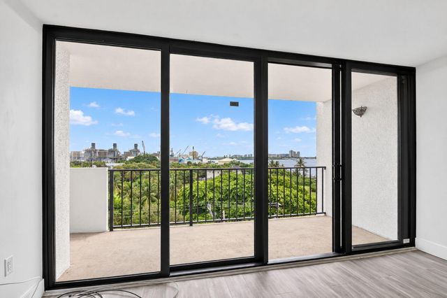 5600 N Flagler Drive 606, West Palm Beach, FL 33407